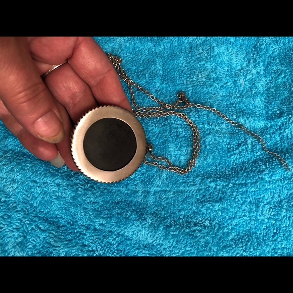 Vintage 🚨 OOAK sterling silver and real blue agate cameo necklace - Picture 3 of 3